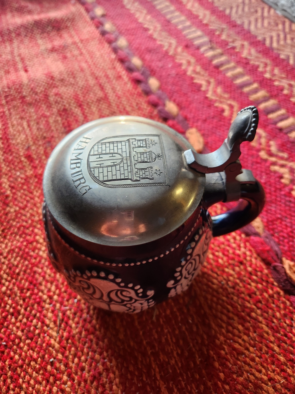 Hamburg Lidded Beer Stein Mug with Decorative White Pattern